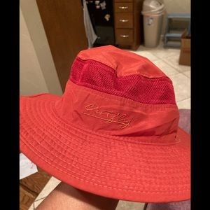 Outfly red sun hat like new